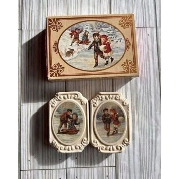Avon Christmas Frolic Soap Winter Scenes Soap x 2 Vintage NIB - Picture 1 of 7